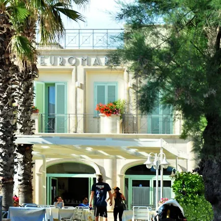 מלון Euromare